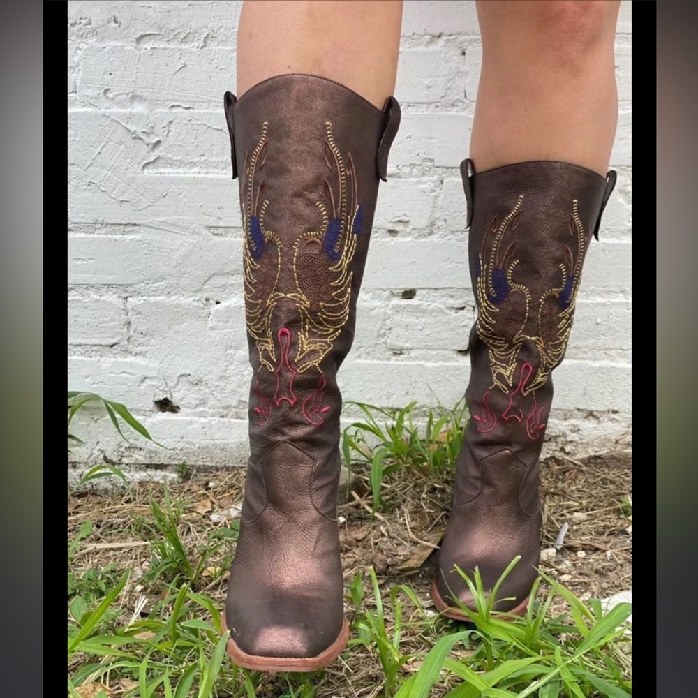 Gianni Bini Metallic Brown Embroidered Western Heeled Boots